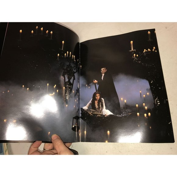 The Phantom Of the Opera Pantages Theatre Toronto Book & 2 Theatre Programs - Picture 11 of 16